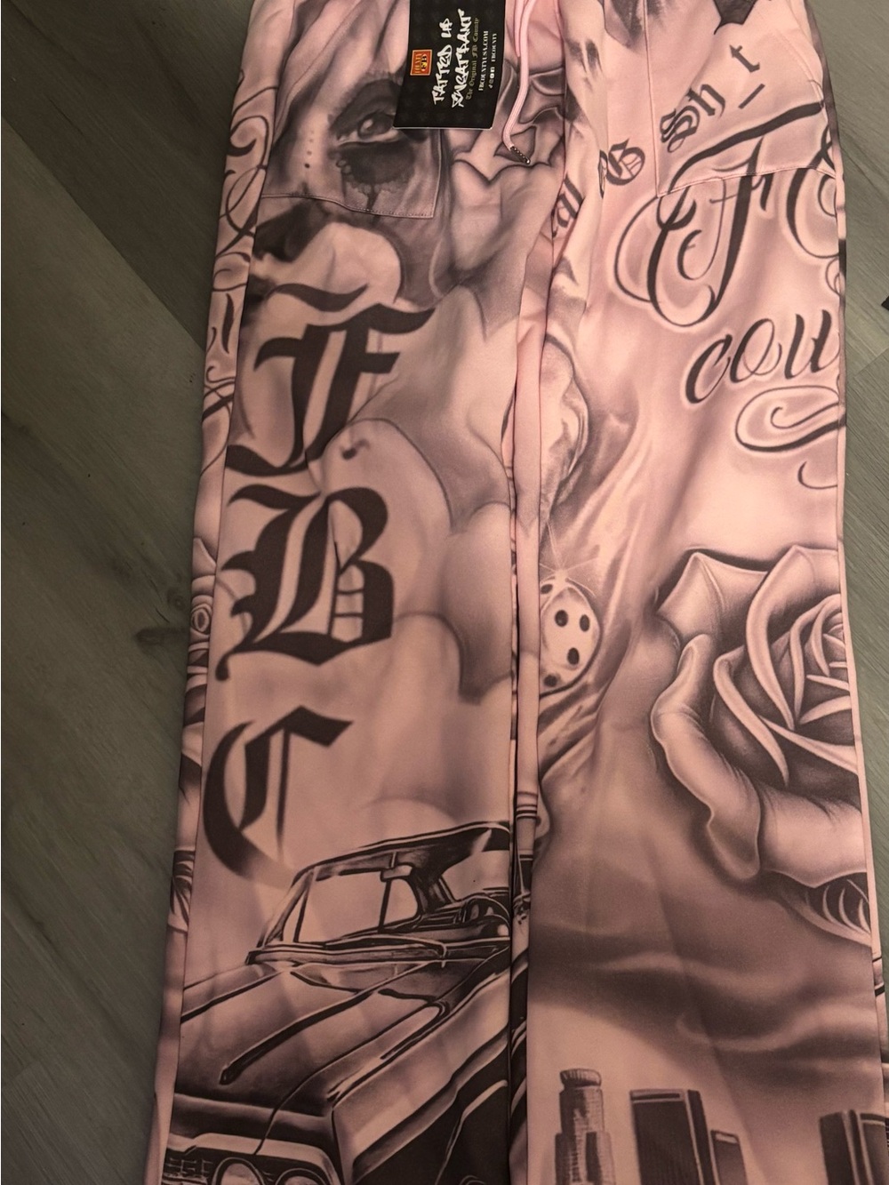 Pink Graphic sweatpants FB COUNTY size small